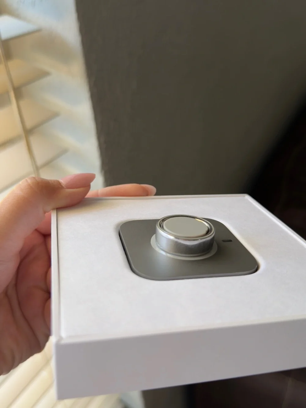 Oura Silver Smart Ring with Soft Pink Accents